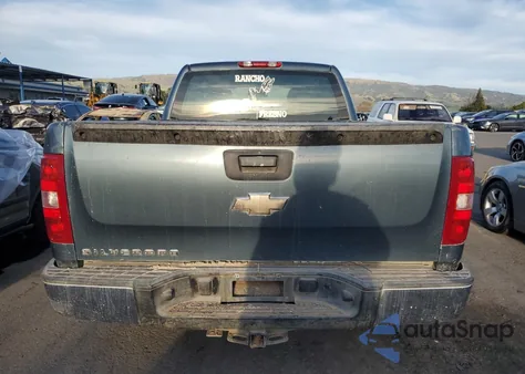 2007 Chevrolet Silverado C1500 z USA, uszkodzony, nr VIN 1GCEC19CX7Z536329